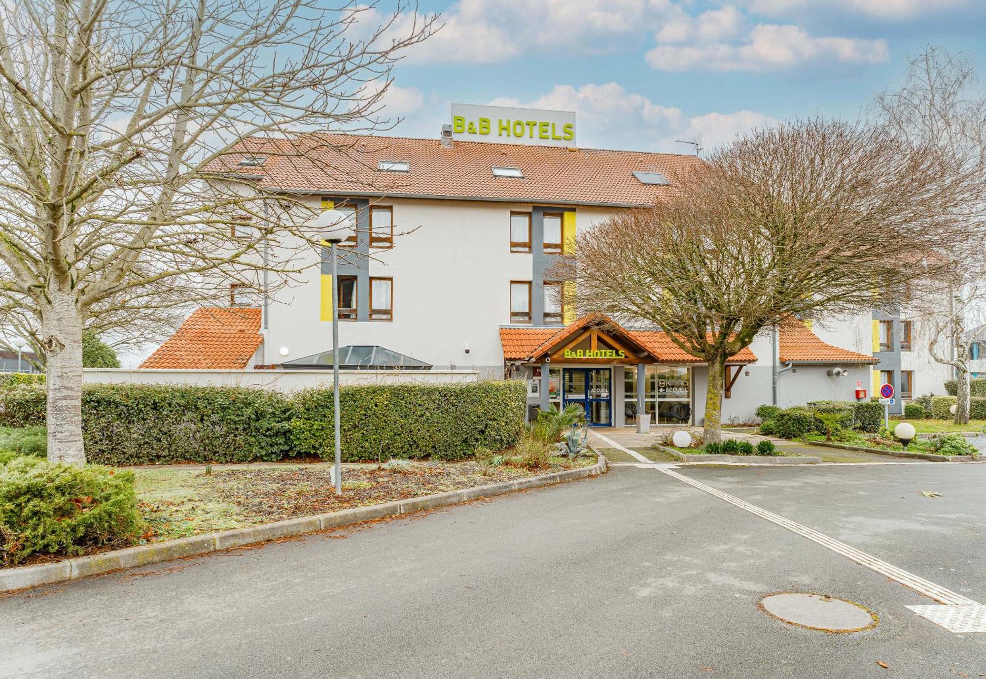 B&B Hotel Poitiers 3 Futuroscope Chasseneuil-du-Poitou Esterno foto